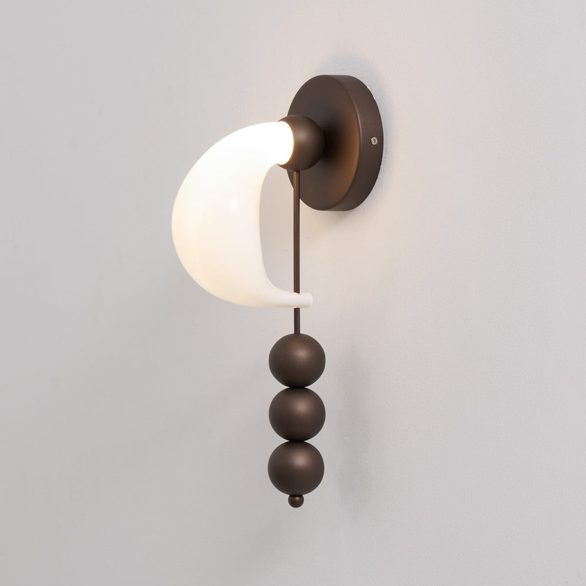 Vesilara Wall Lamp