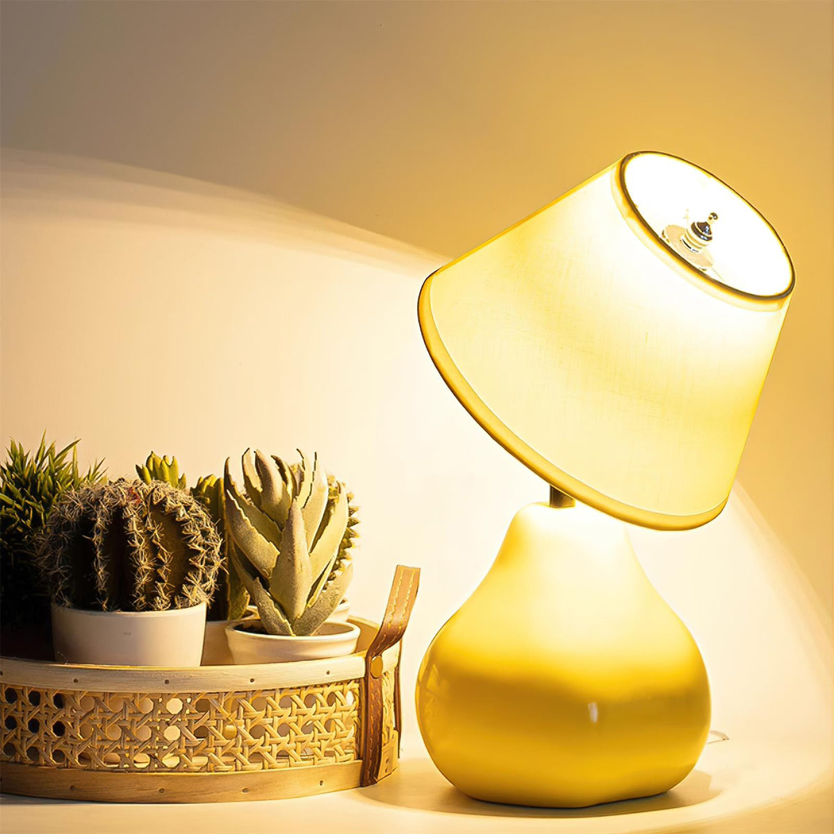 Elaenora Table Lamp