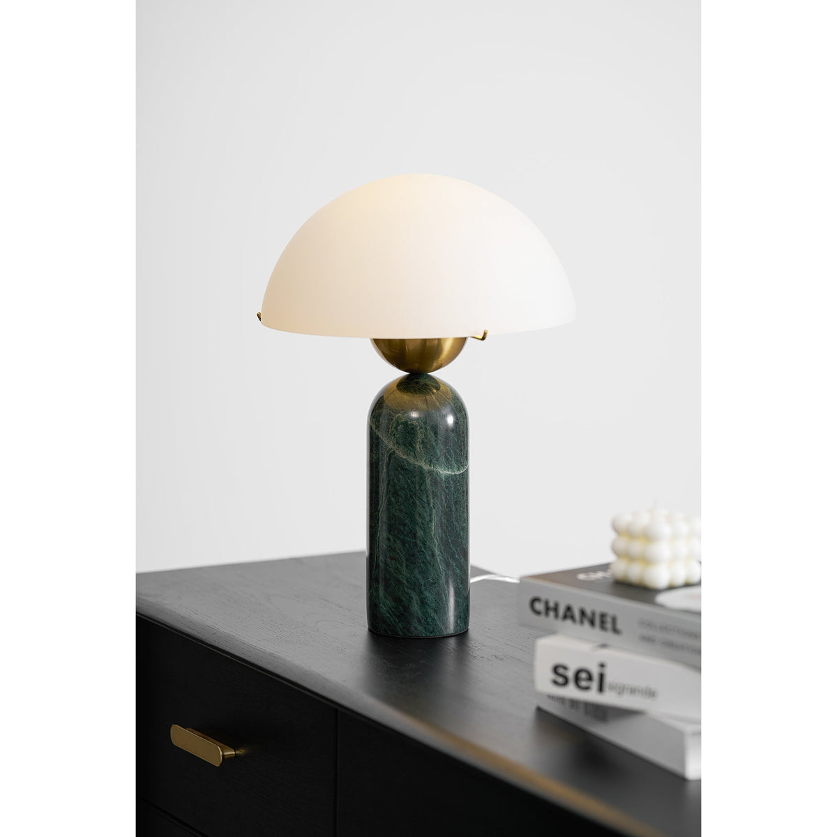Tirixon Alabaster Table Lamp