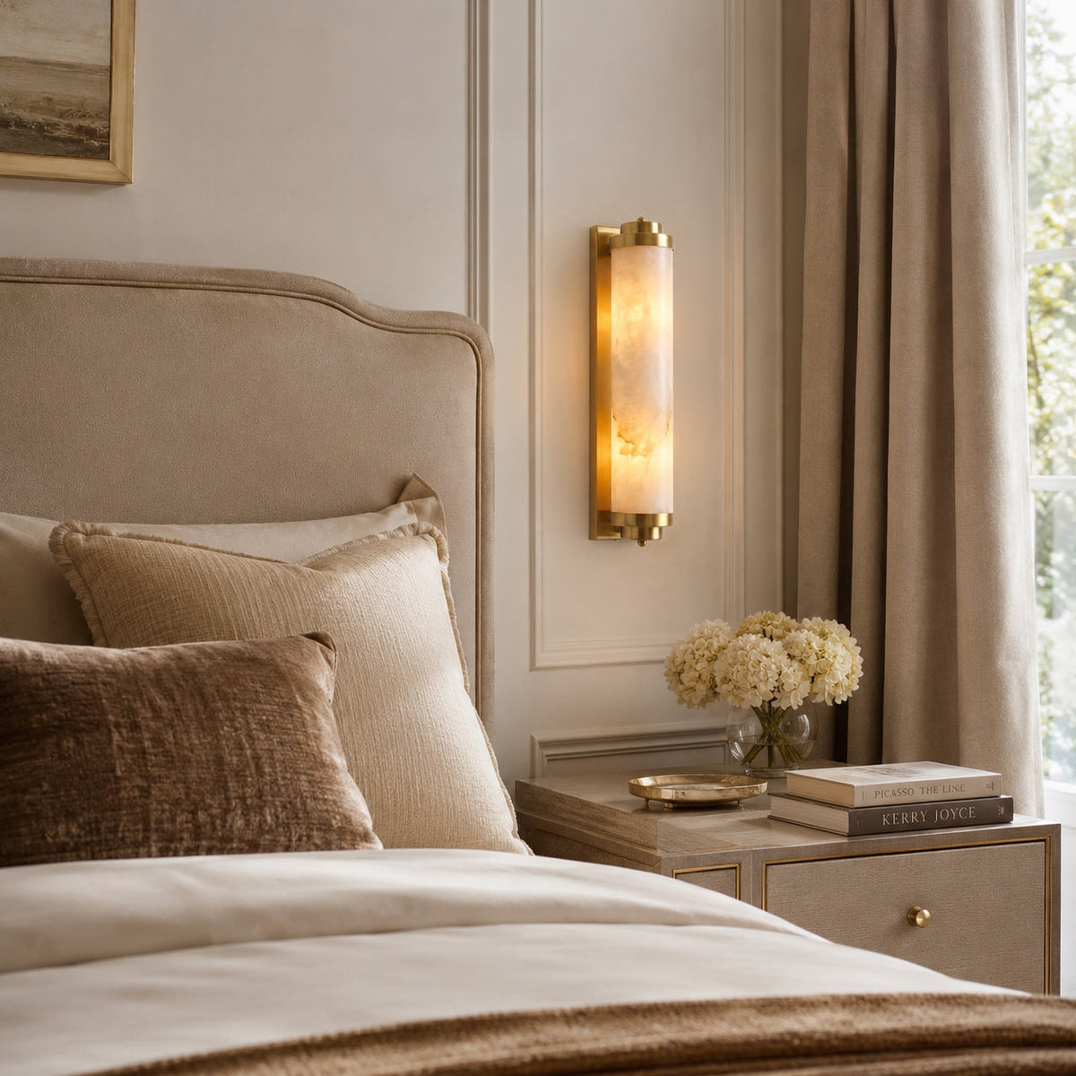 Veluella Wall Sconce