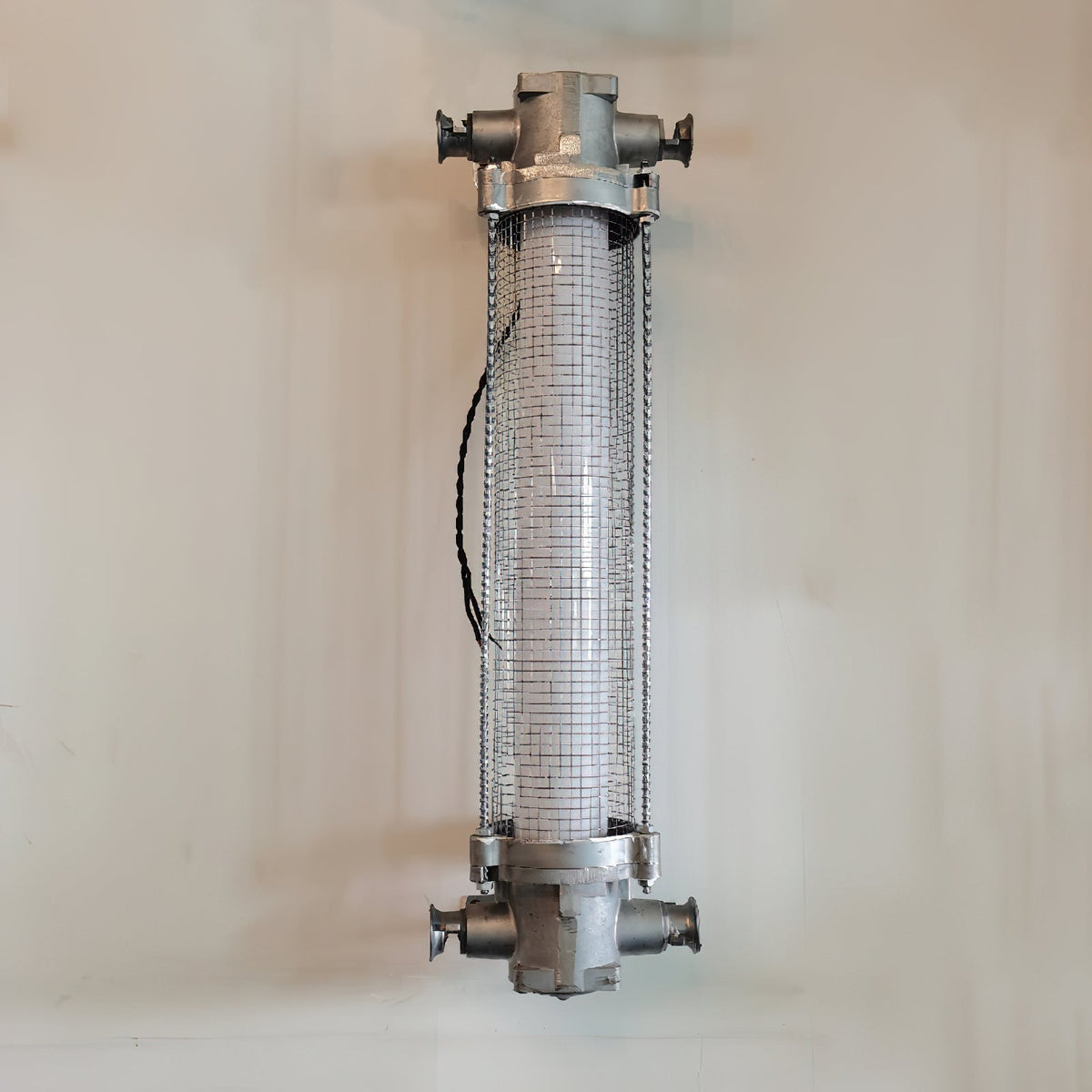 Nyliryra Wall Lamp