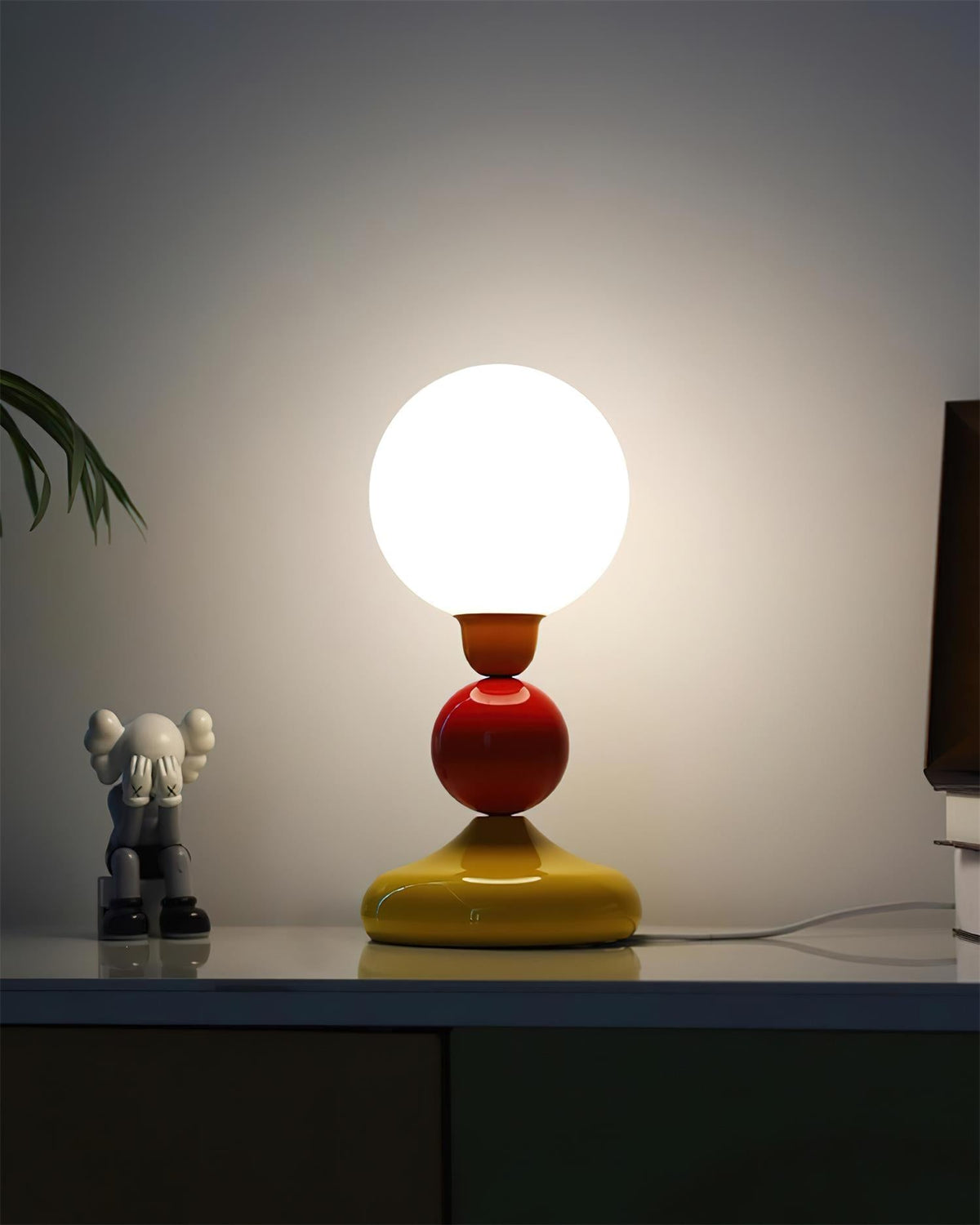 Selivia Table Lamp