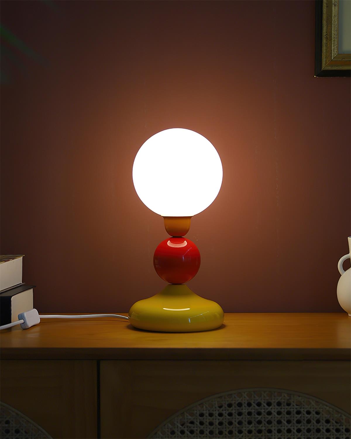 Selivia Table Lamp