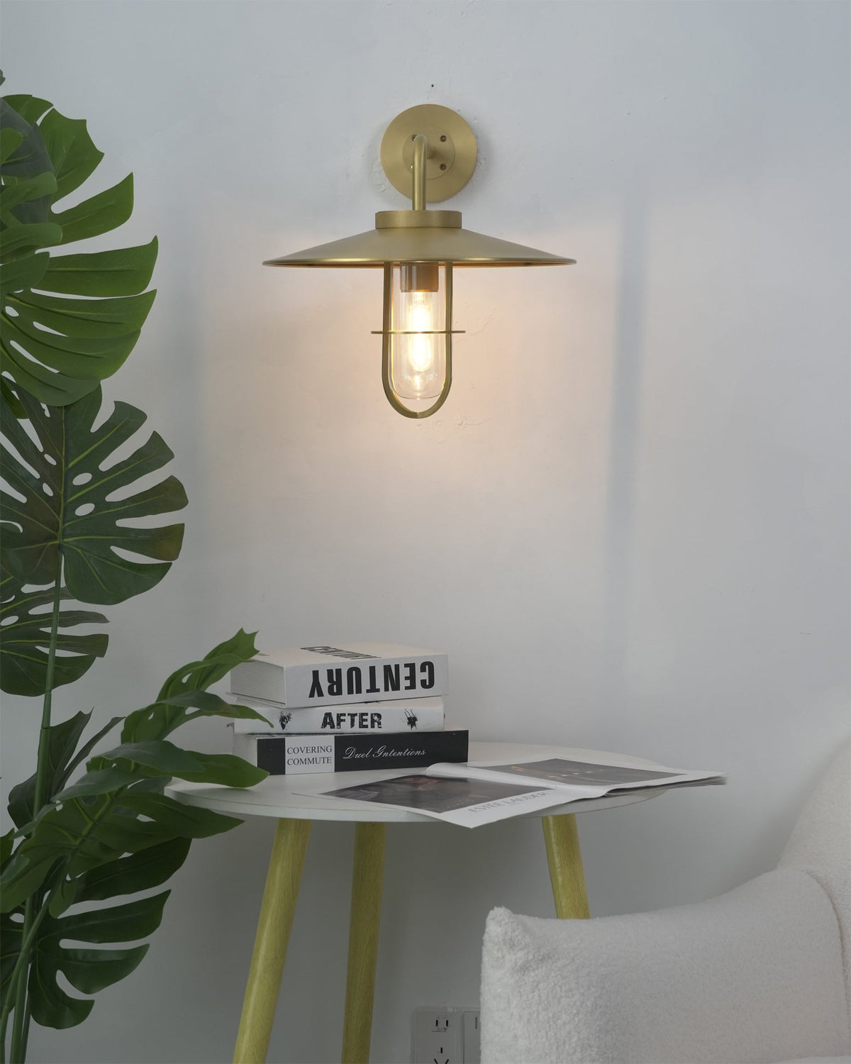 Harvelle Outdoor Light