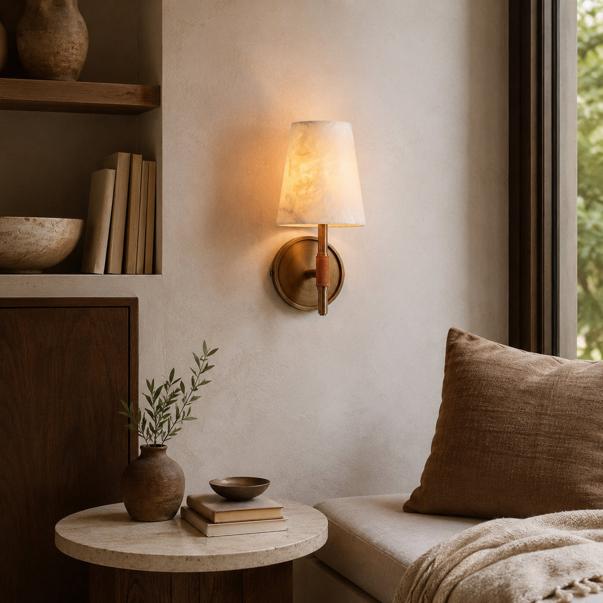 Avenivelle Alabaster Wall Light