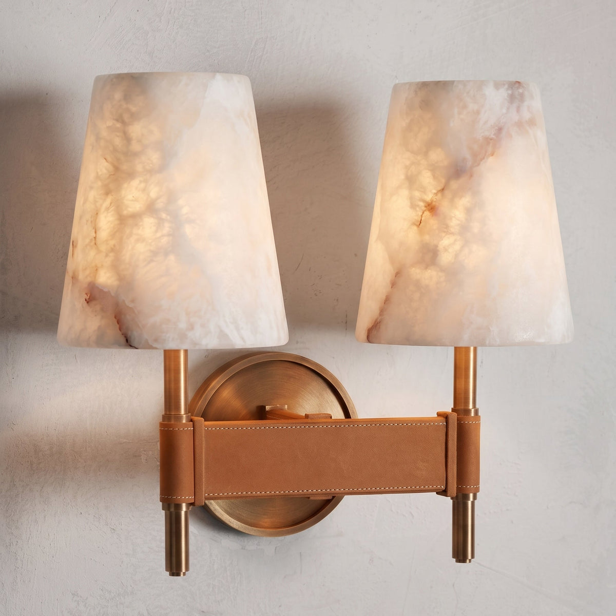 Avenivelle Alabaster Wall Light