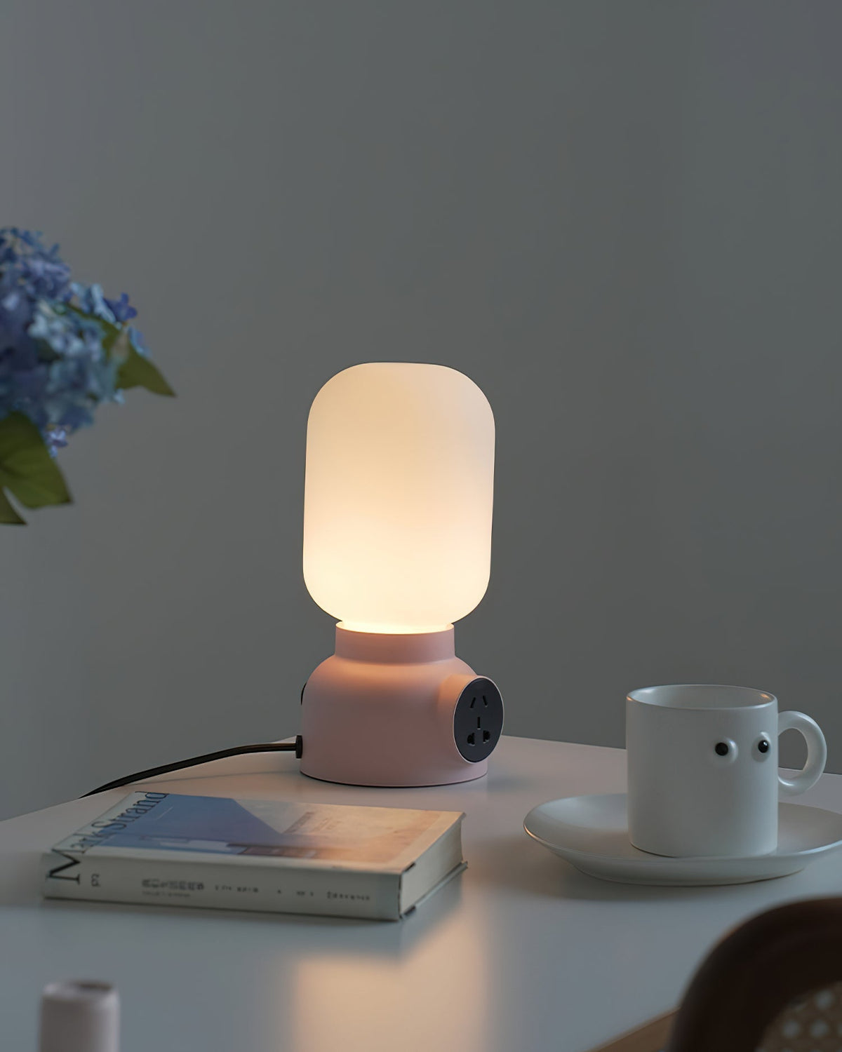Sorenora Table Lamp