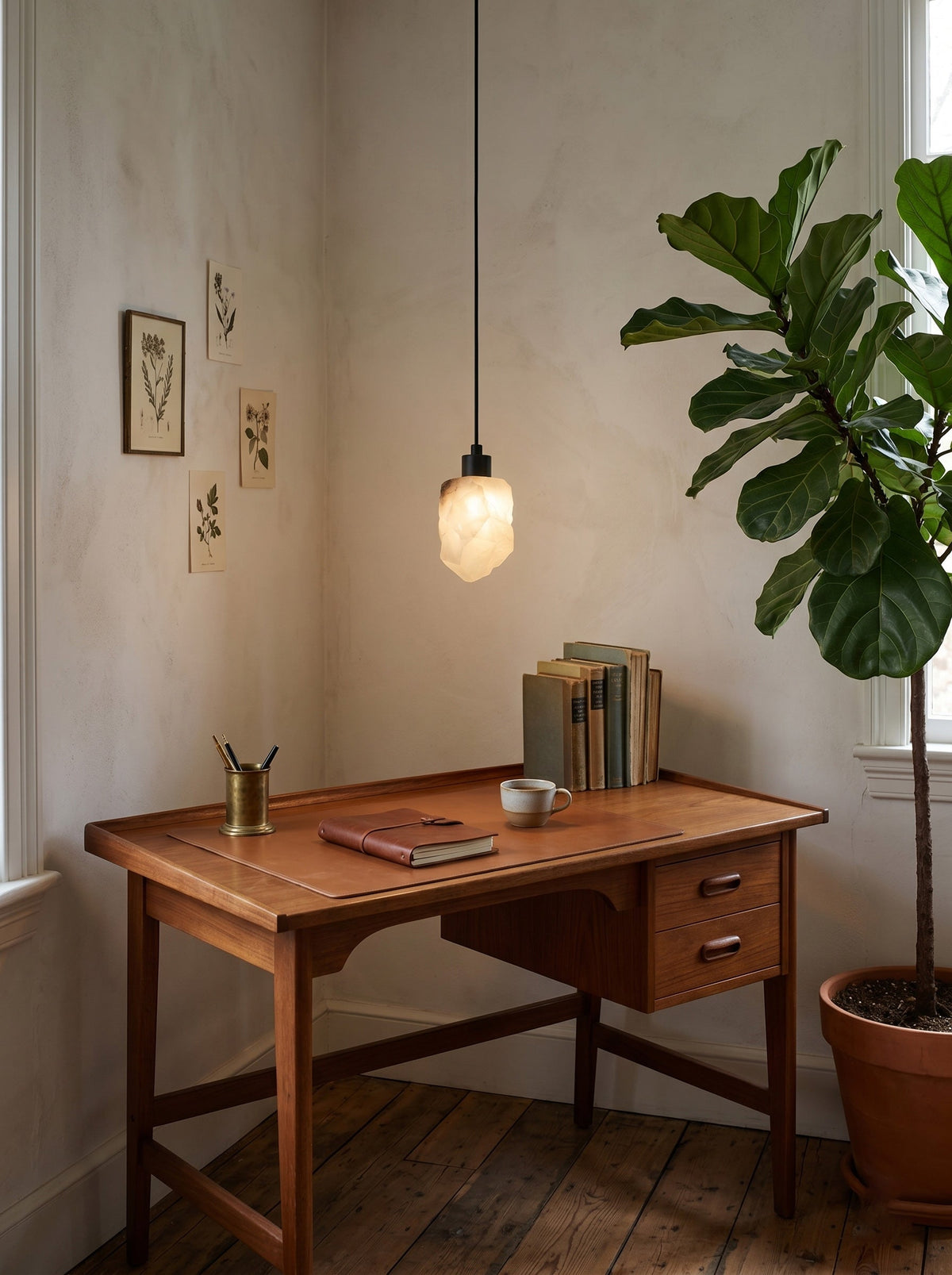 Viraeeria Pendant Lamp
