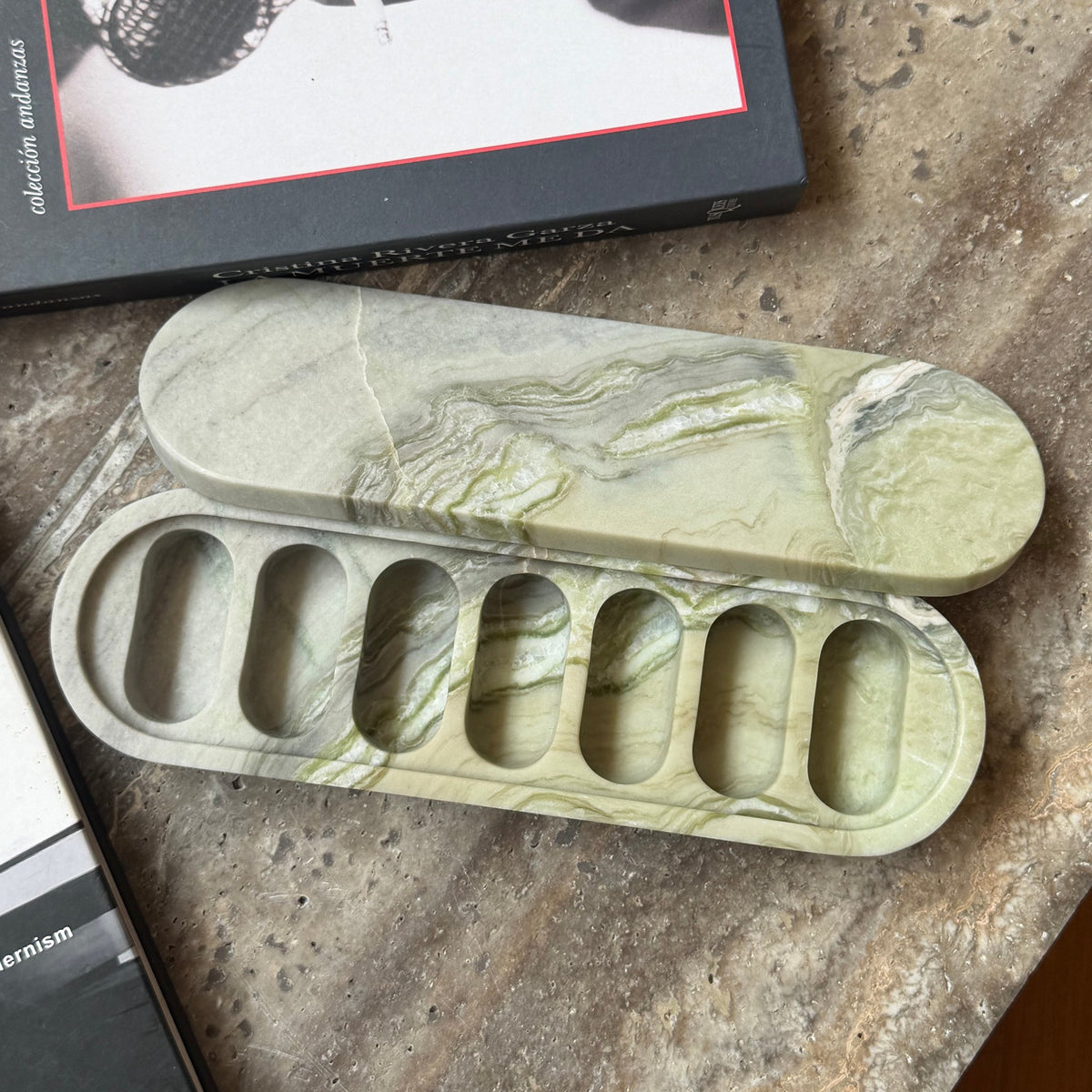 Aldencombe Groove Tray