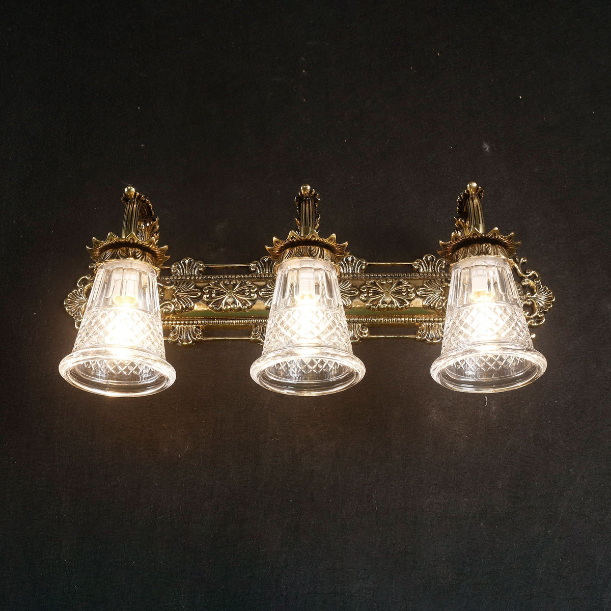 Elaivenne Glow Wall Sconce