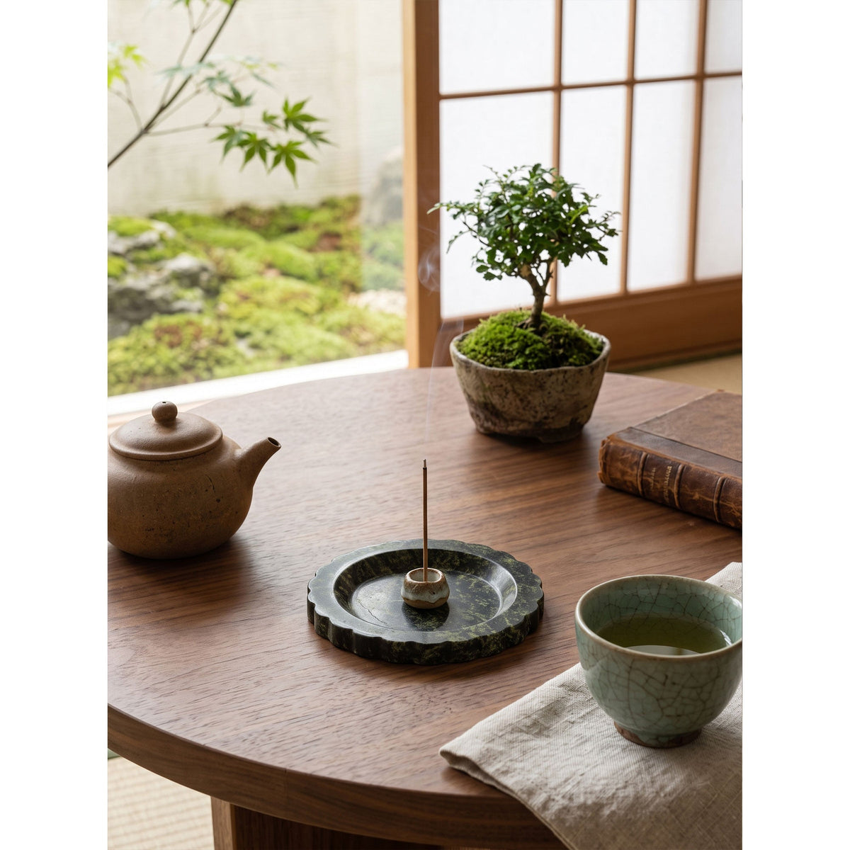 Wexhurst Scalloped Stone Tray