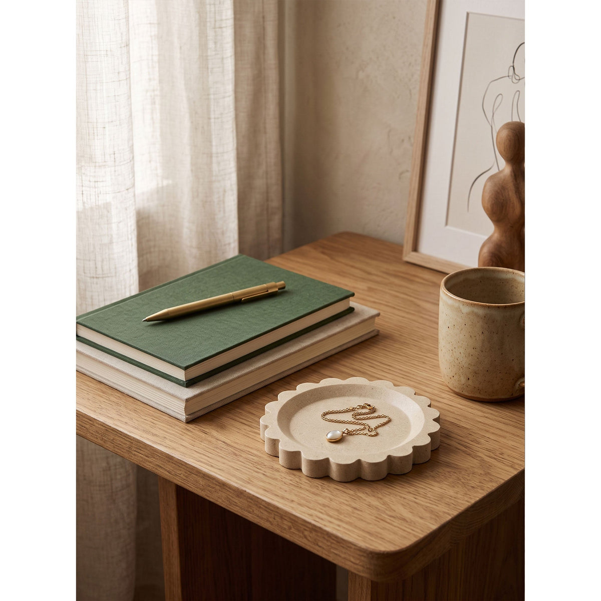 Wexhurst Scalloped Stone Tray