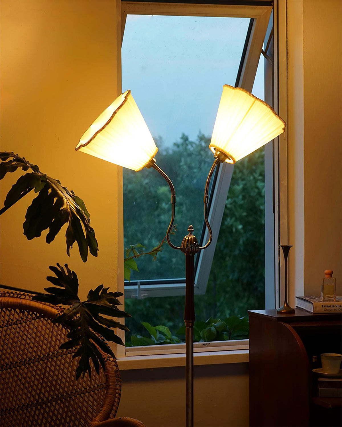 Noruia Floor Lamp