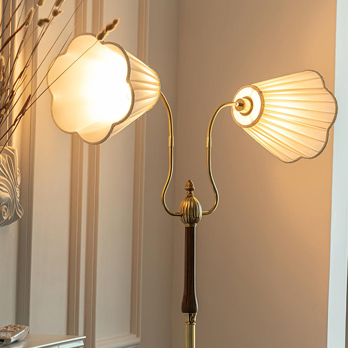Noruia Floor Lamp
