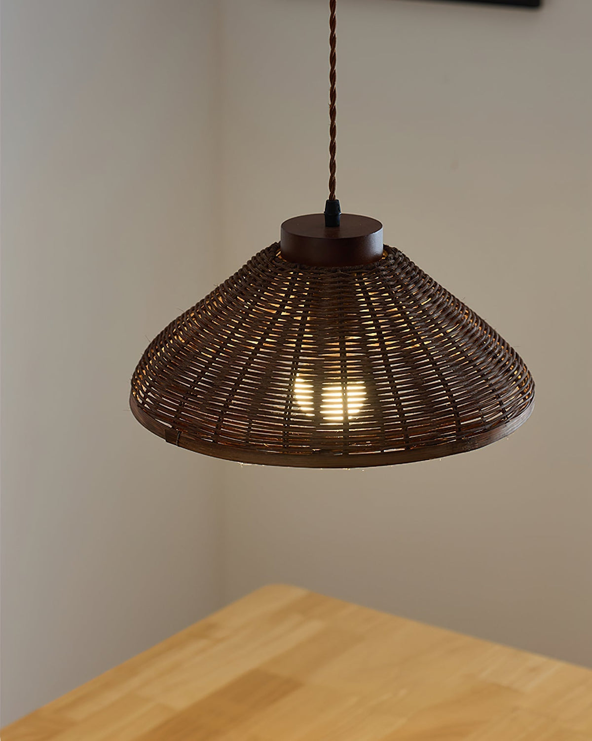 Elaeina Pendant Light
