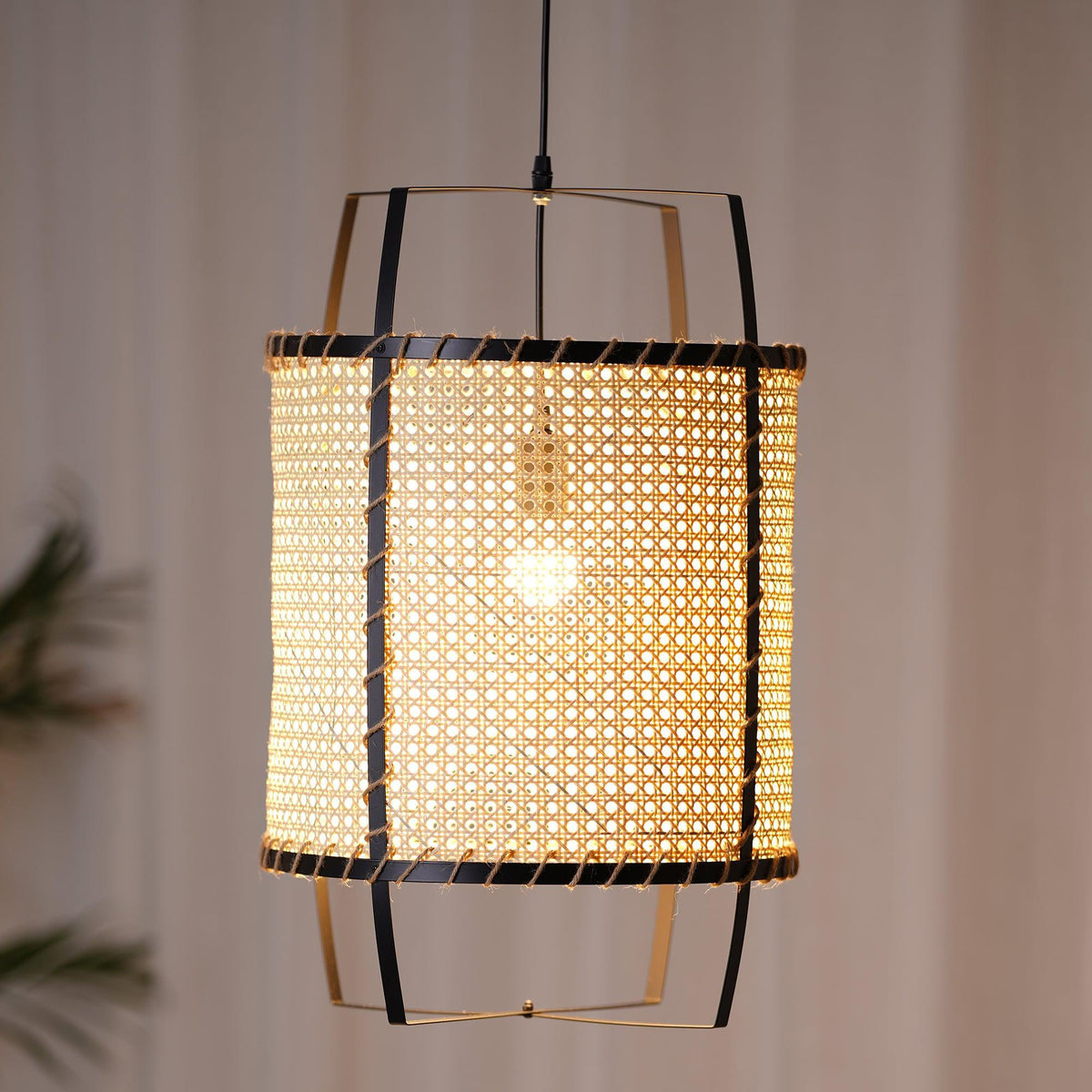 Bellia Pendant Lamp