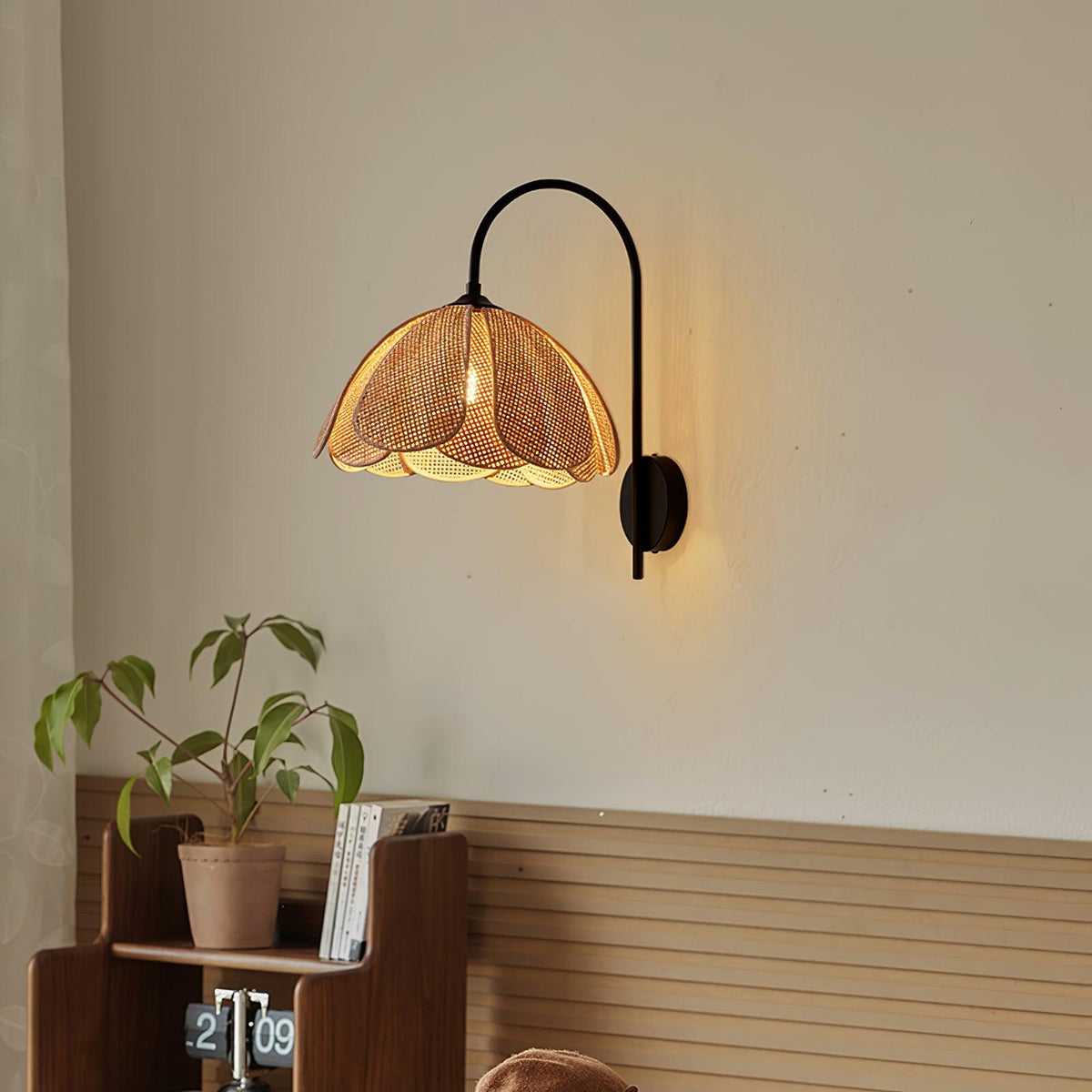 Edria Wall Lamp