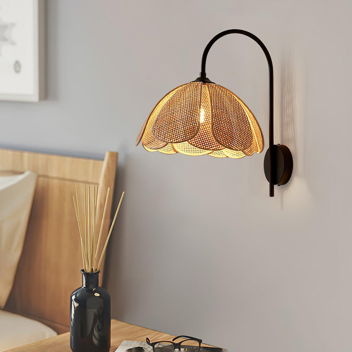 Edria Wall Lamp