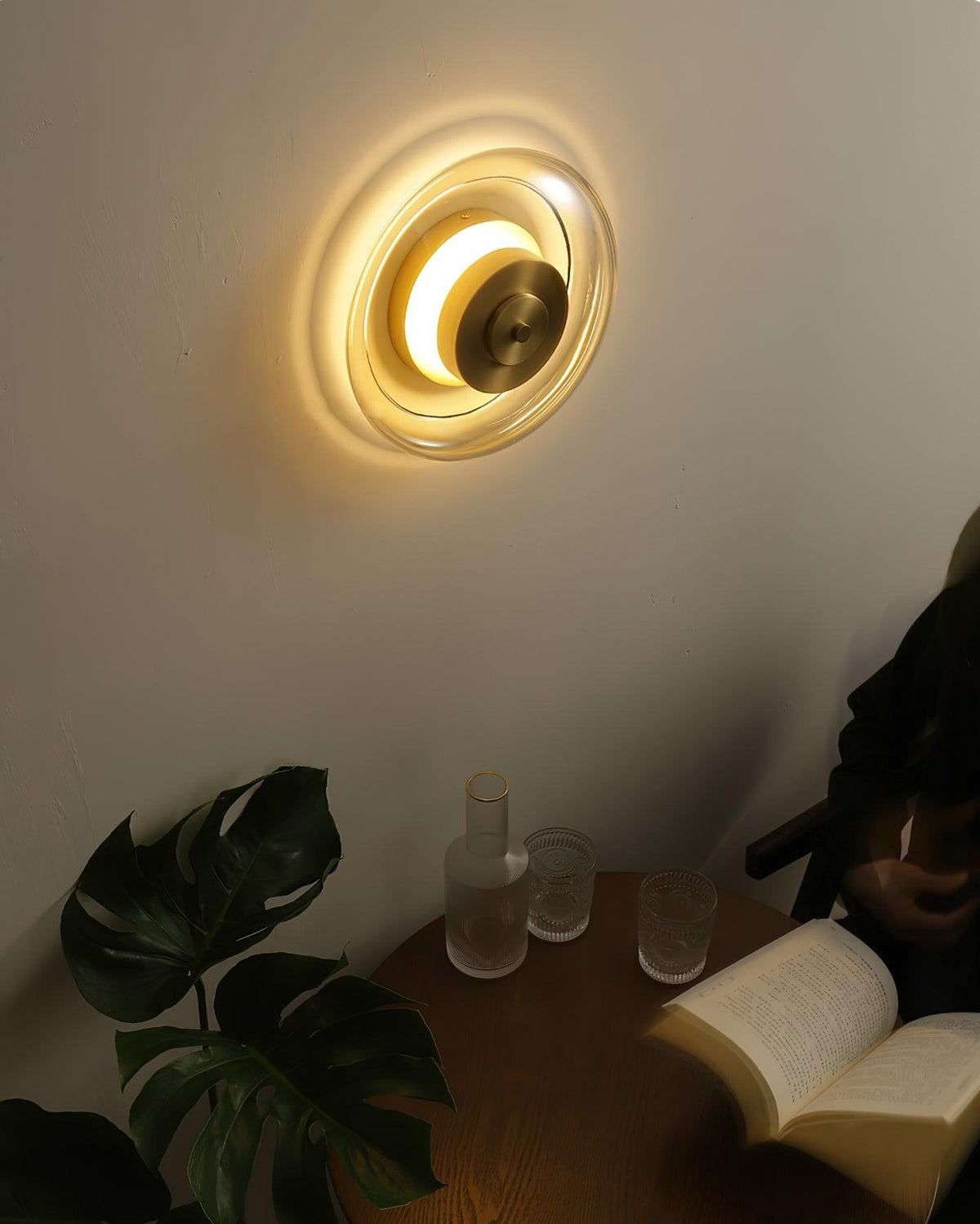 Elysso Wall Lamp