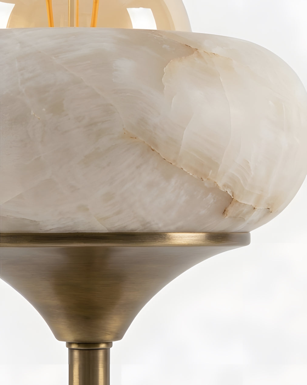 Terieise Table Lamp