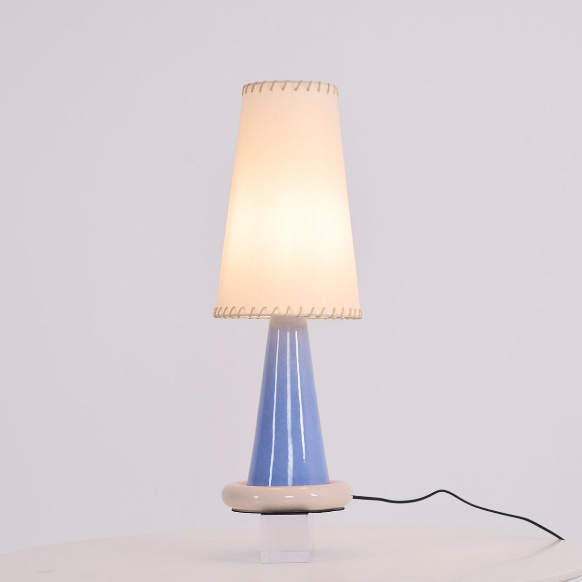 Teriiraya Table Lamp