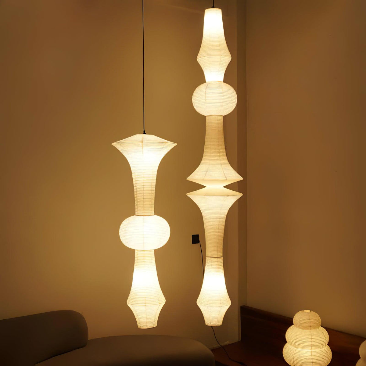 Cesekal Sculptural Paper Vertical Pendant Light