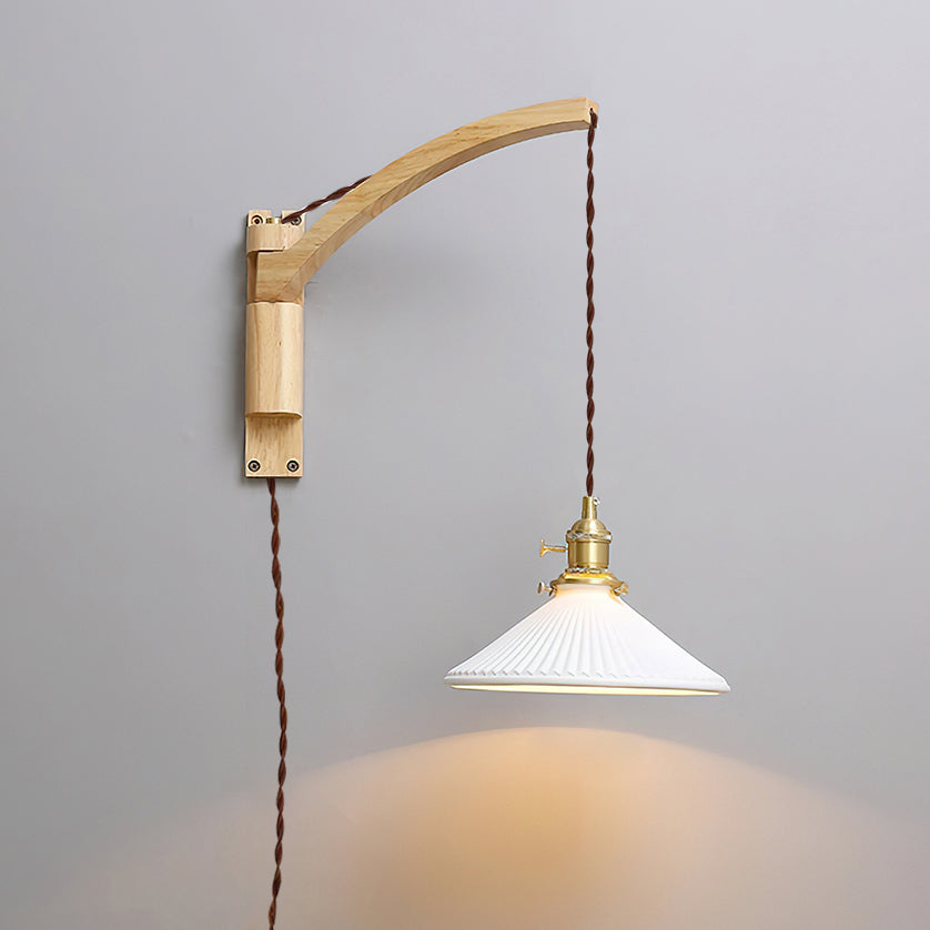 Mirisaria Wall Lamp