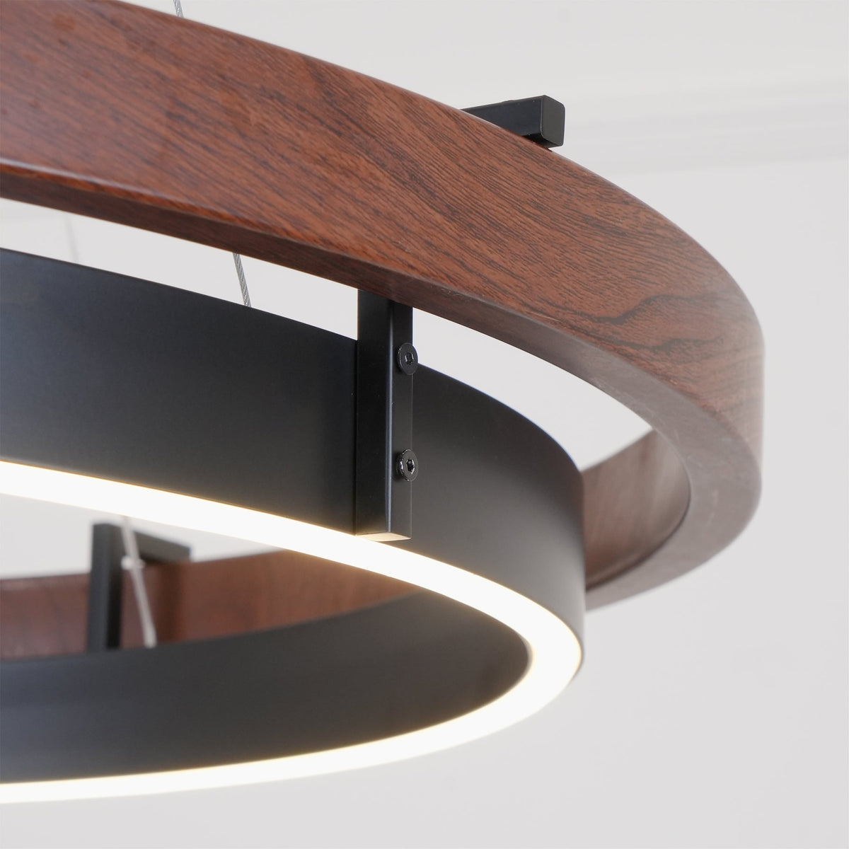 Tirinun Ring Wood Chandelier