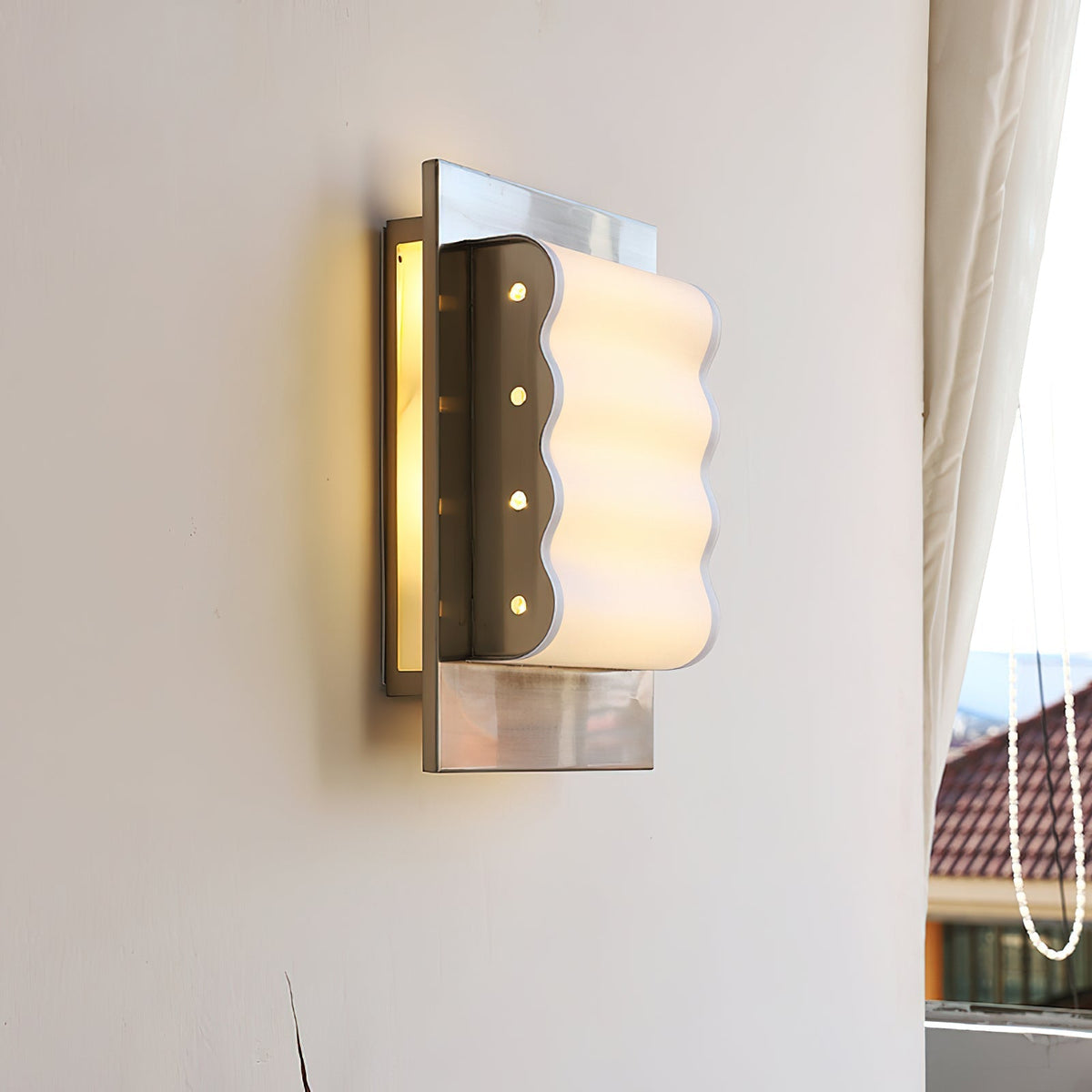 Selisella Wall Lamp