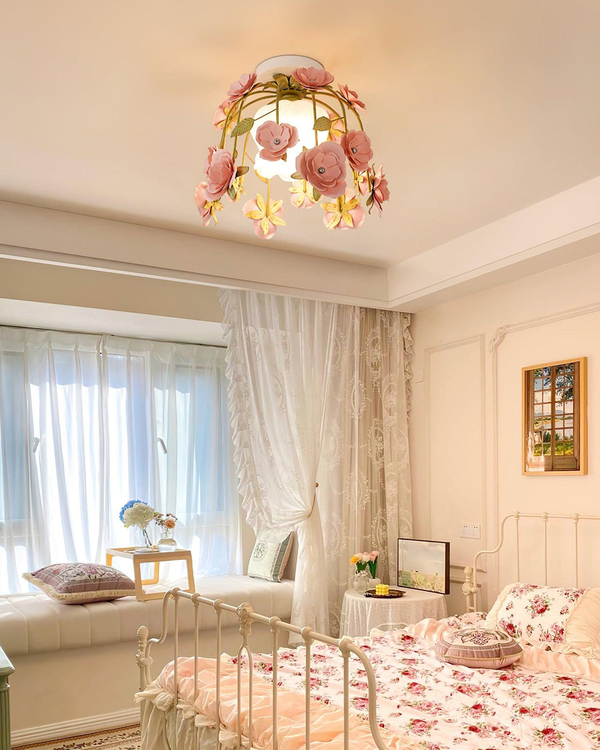 Dellan Ceiling Light
