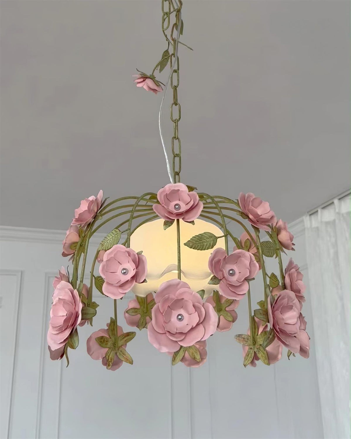 Bellova Chandelier