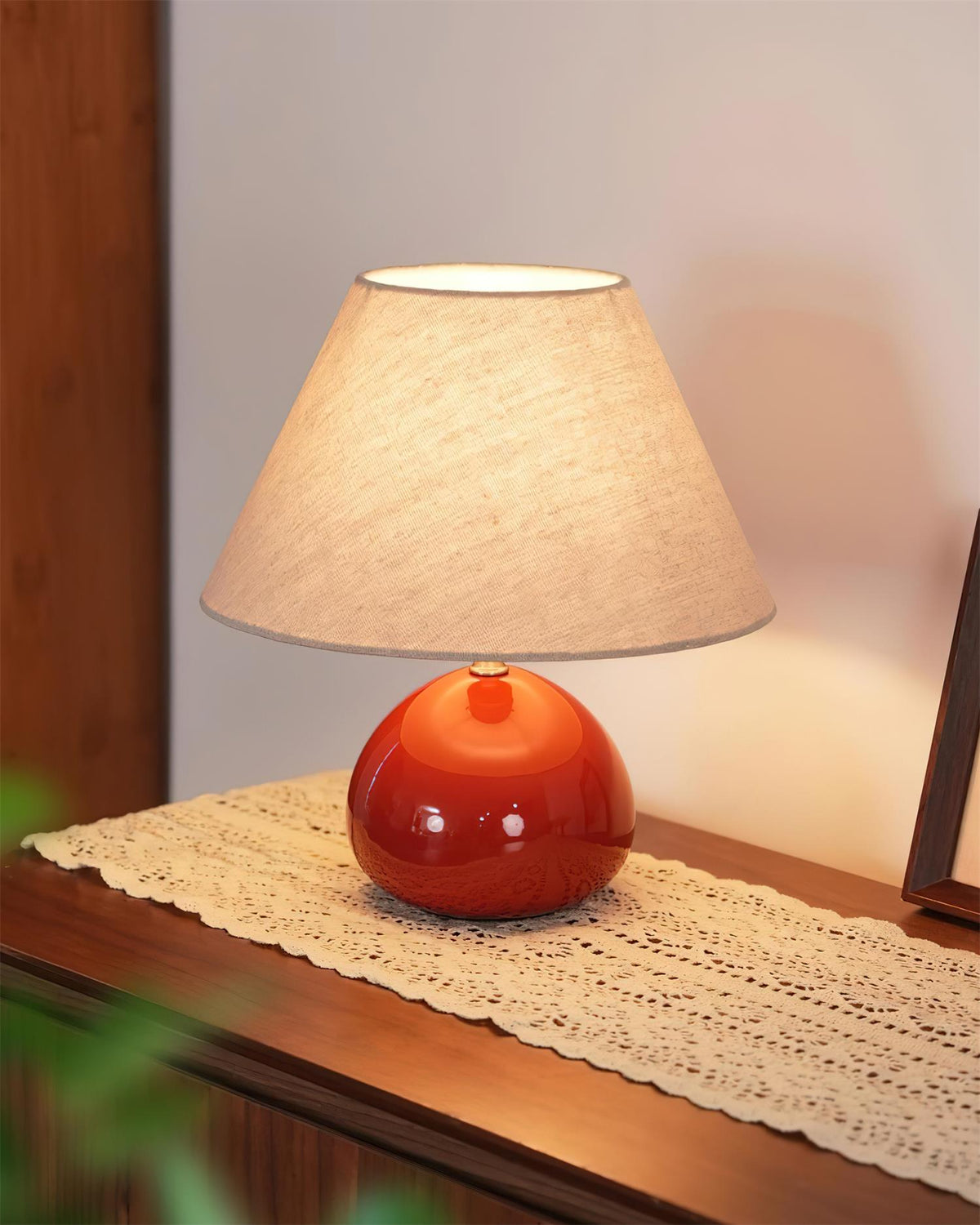 Orelalette Table Lamp