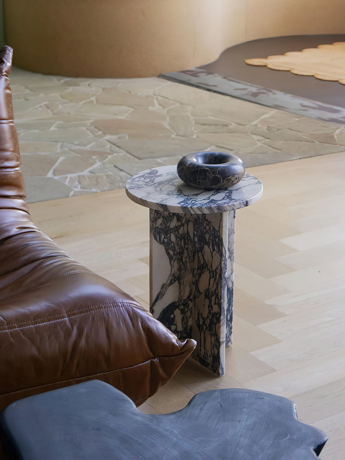 Seleneria Marble Side Table Accessories