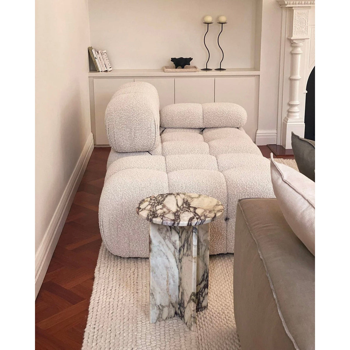 Seleneria Marble Side Table Accessories