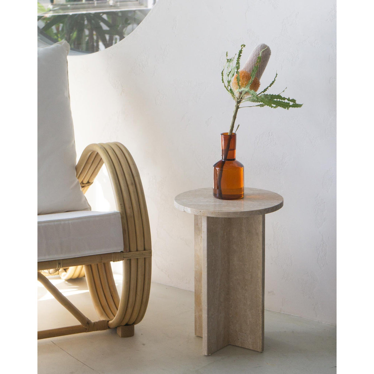 Seleneria Marble Side Table Accessories