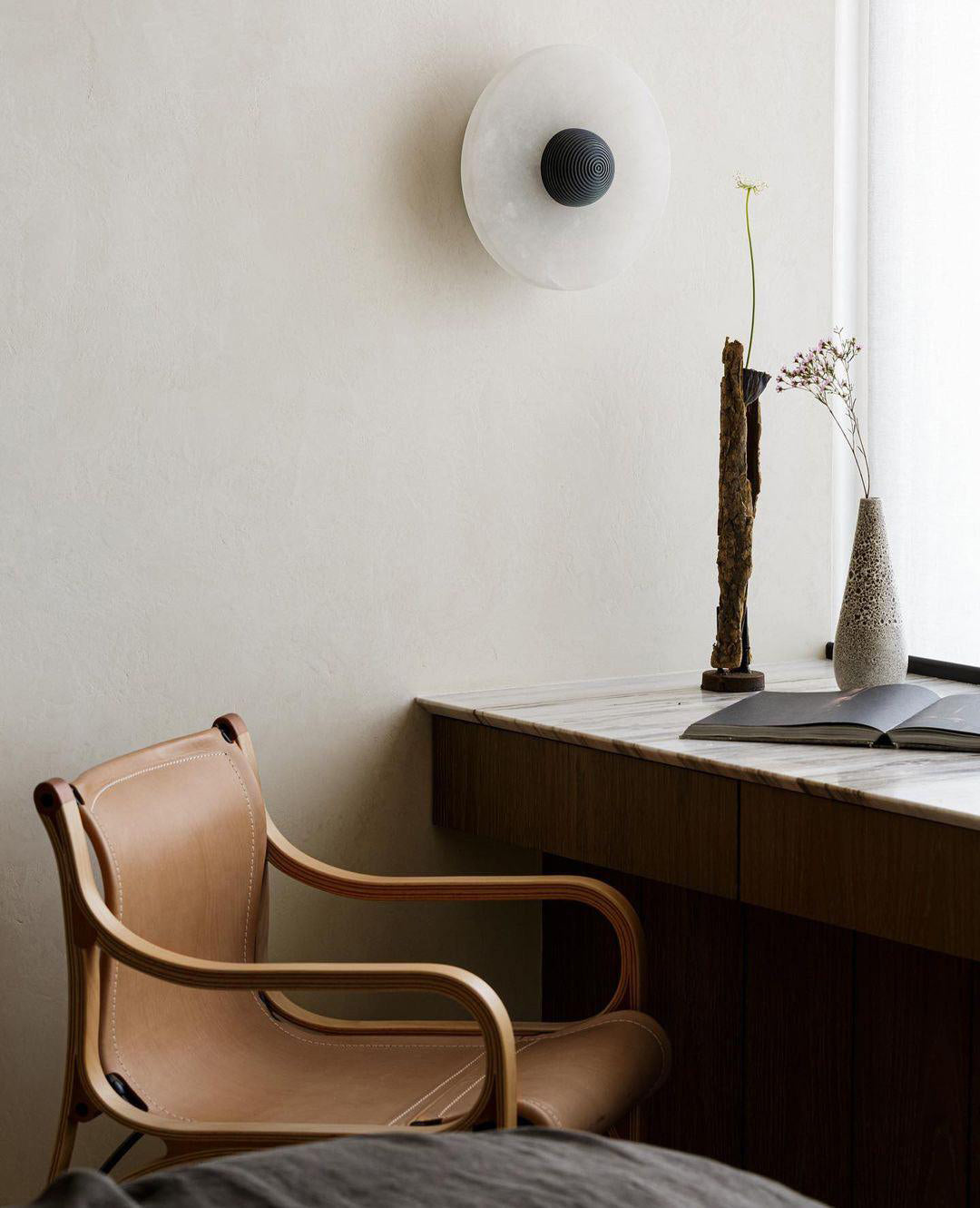 Apollo Round Alabaster Wall Lamp