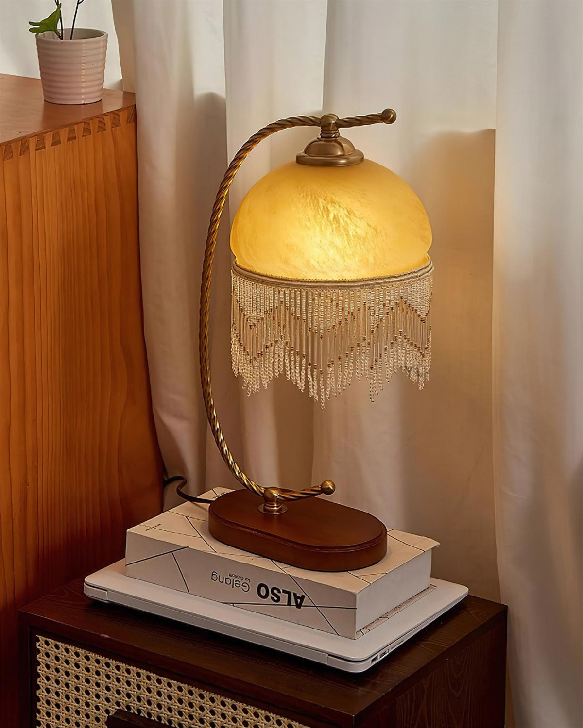 Noriise Table Lamp
