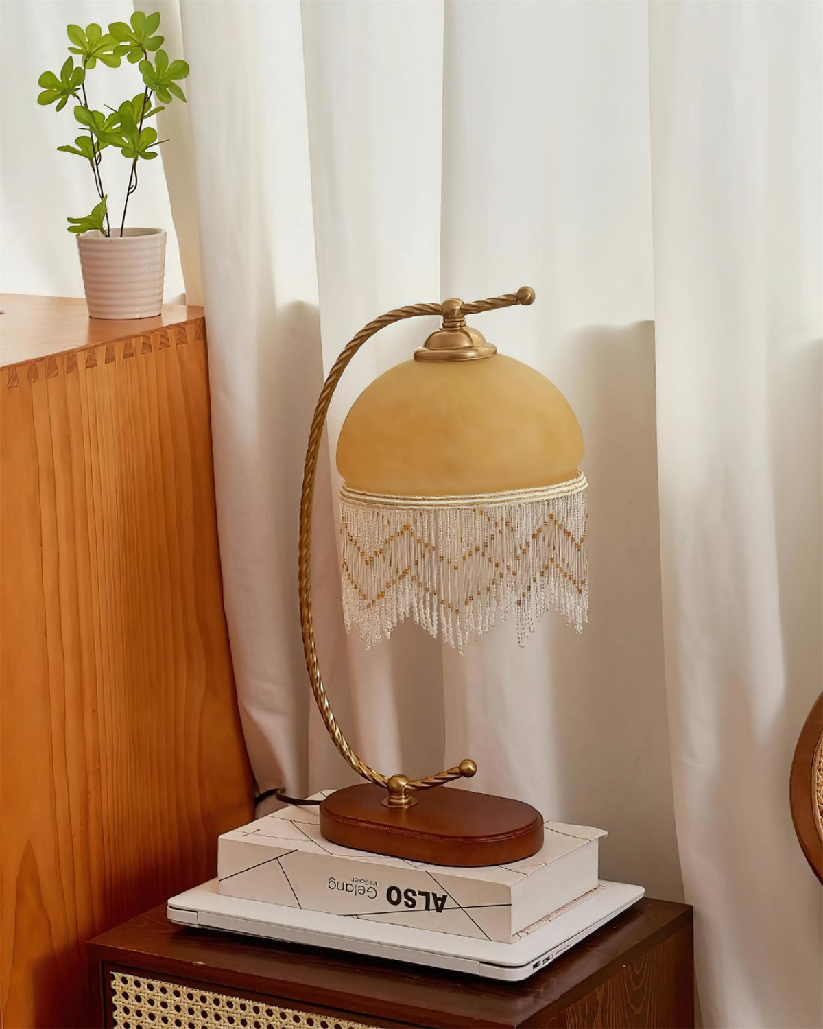 Noriise Table Lamp