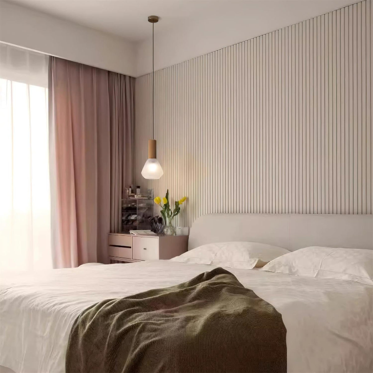 Givor Pendant Light