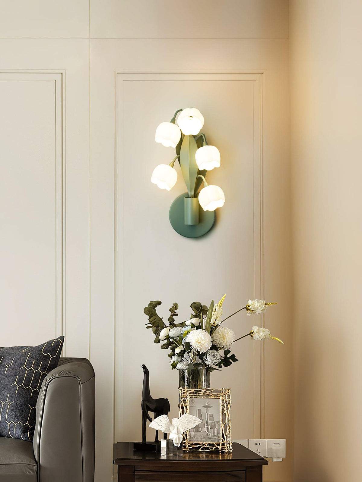 Viraaise Wall Lamp