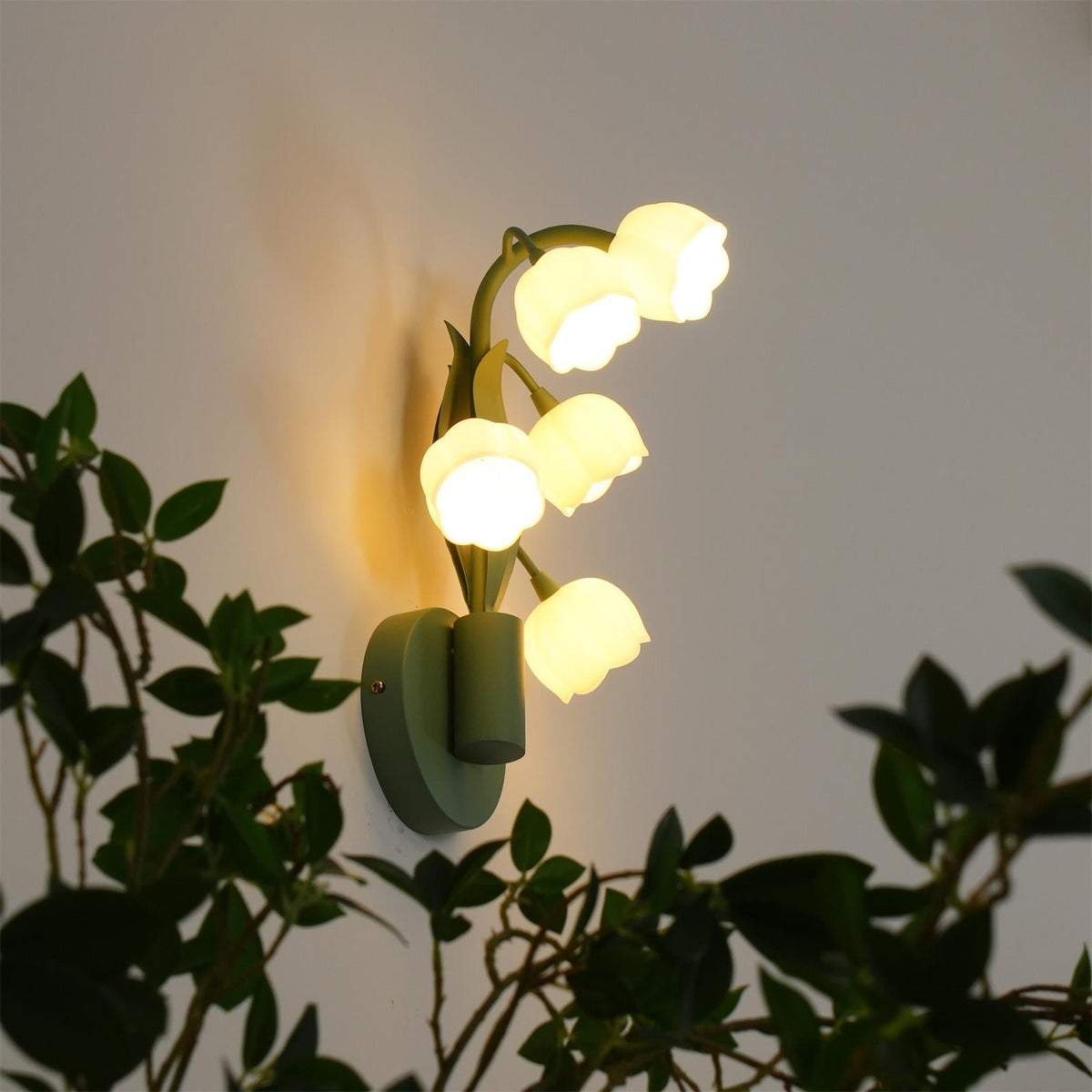 Viraaise Wall Lamp