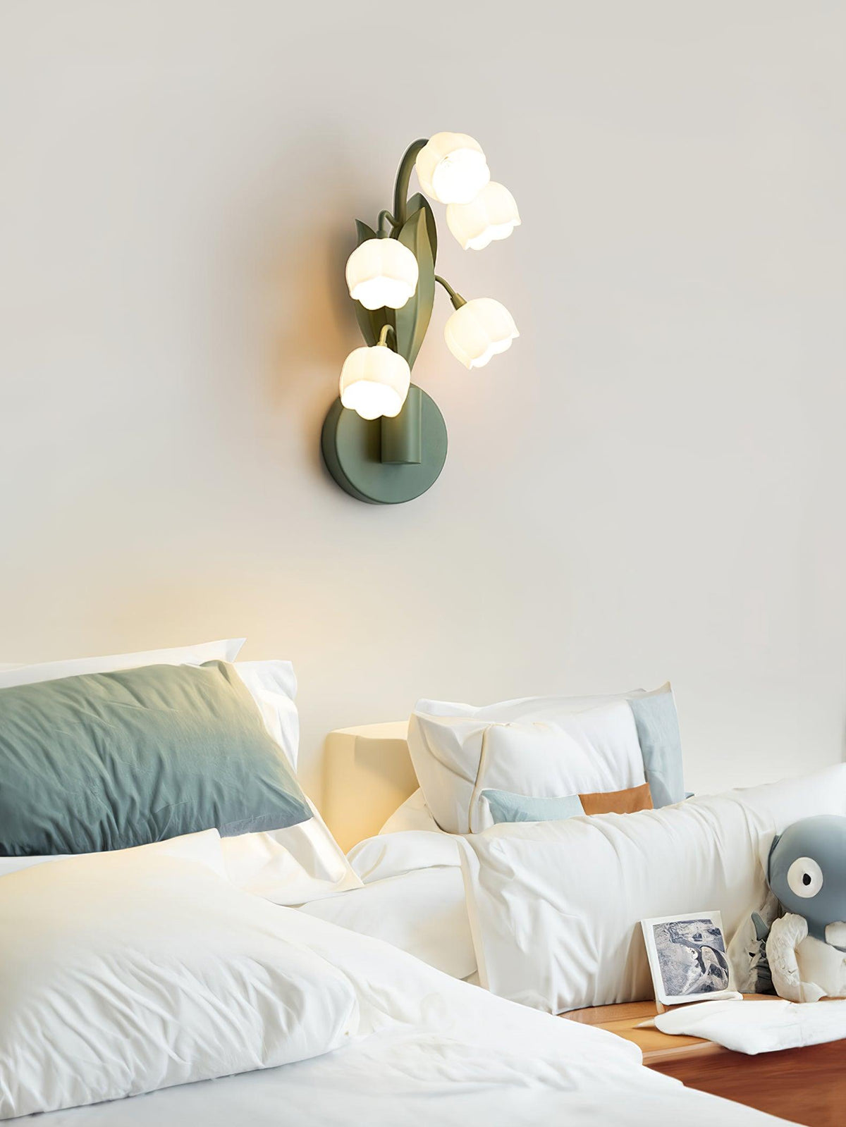 Viraaise Wall Lamp