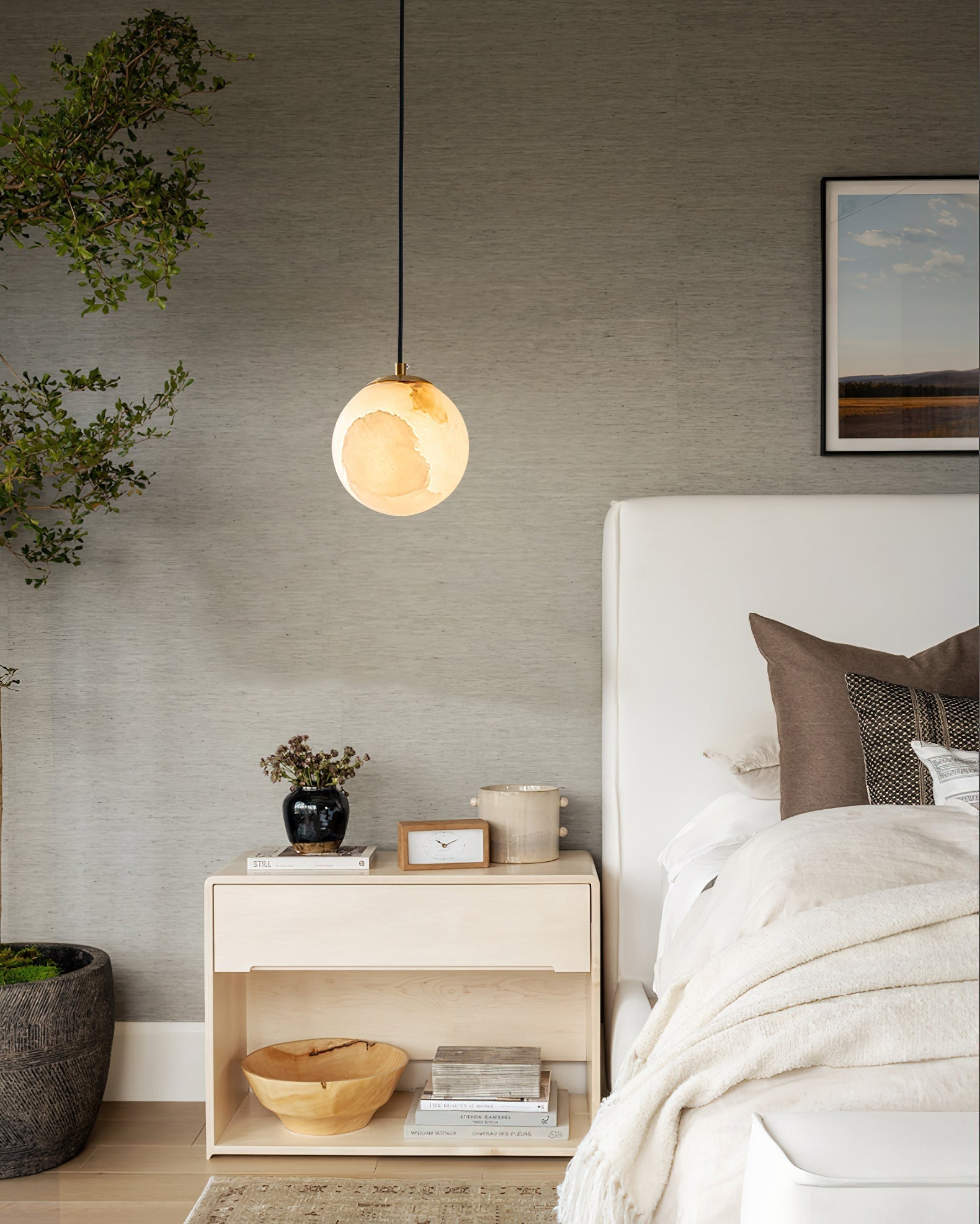 Uphaara Alabaster Pendant Light