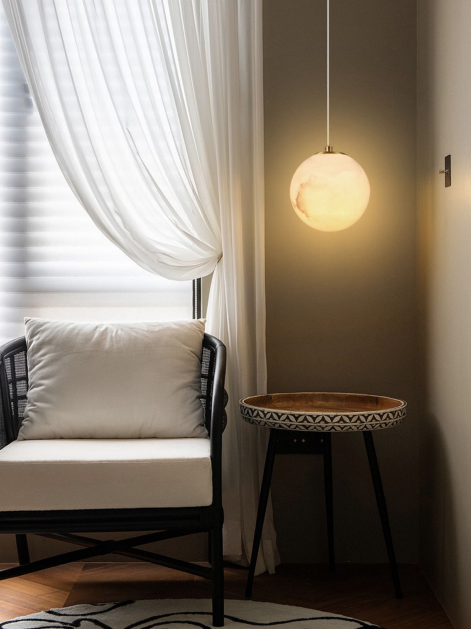 Uphaara Alabaster Pendant Light