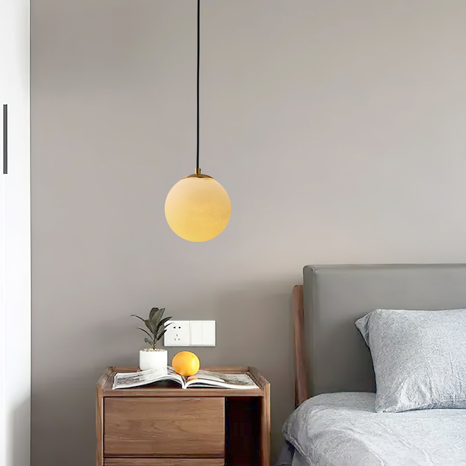 Uphaara Alabaster Pendant Light
