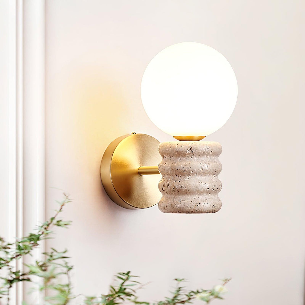 Elaenaine Wall Lamp