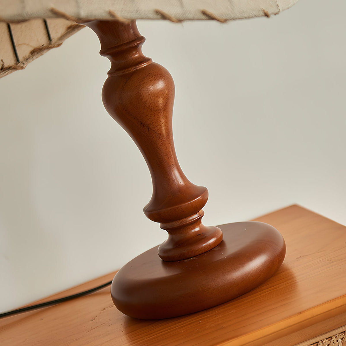 Sorerelle Table Lamp