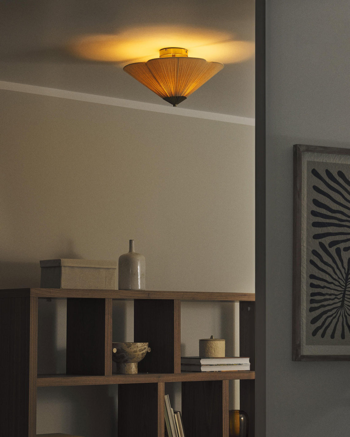 Velaia Ceiling Light