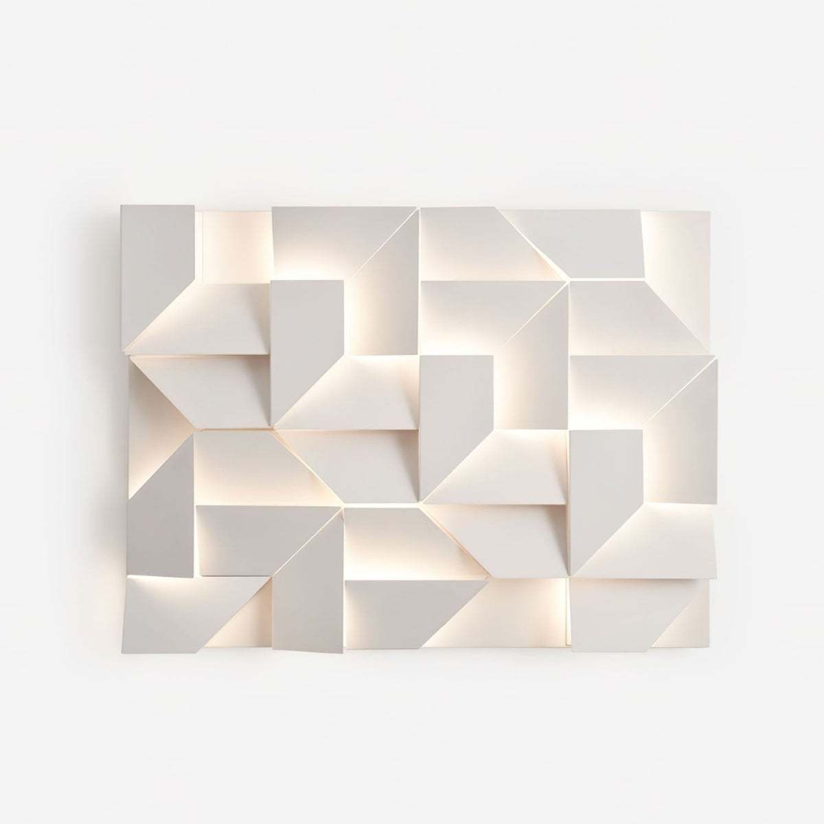 Wynor Shadows Grand Sconce Wall Lamp