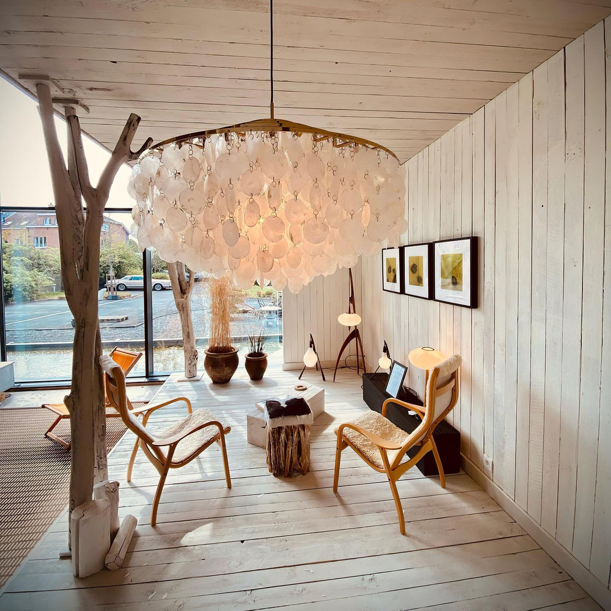 Avenenian Chandelier
